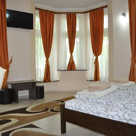 Food 3* Суботица